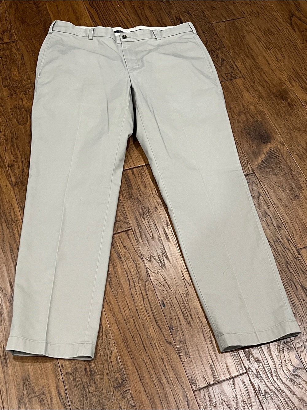 Brooks Brothers Men's Light Beige Chinos - Classic Straight Fit